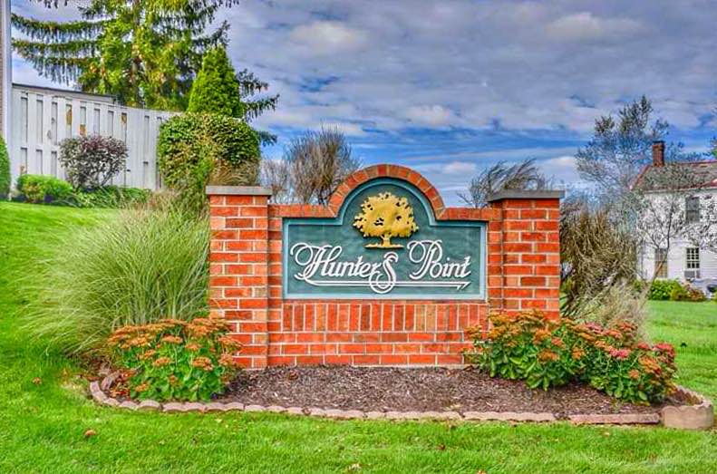 Hunters Point carriage homes for sale Franklin Park Wexford PA