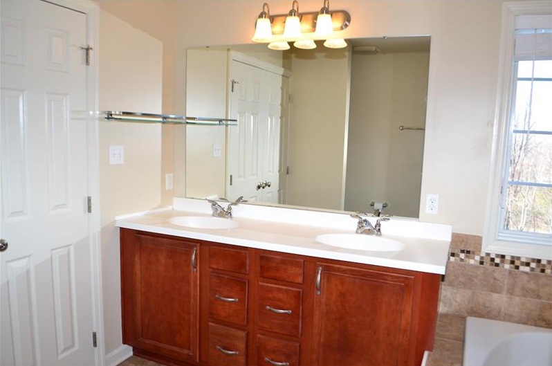 15 - Master Bathroom - 351 Marshall Heights Drive, Wexford, PA 